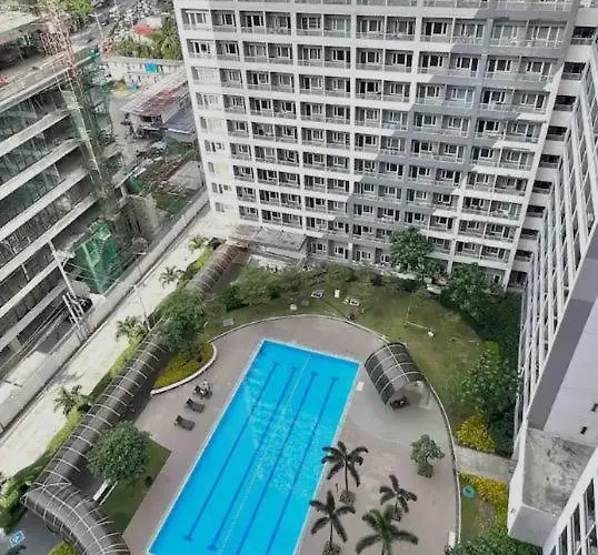 Apartment Luxury For Less Next To Bgc And Makati Cbd